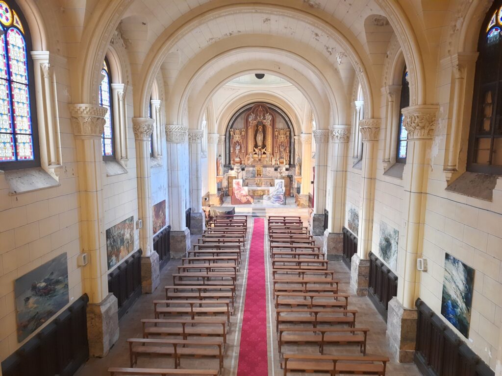 «Seres Alados», obras de Marta Maldonado en la Capilla del Palacio de Vista Alegre, Madrid, 2025 (6)